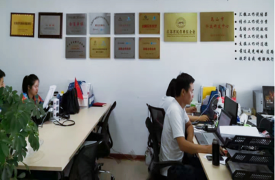 蘇州昱騰人力資源和上海盈韻商貿(mào)簽訂勞務派遣合作協(xié)議